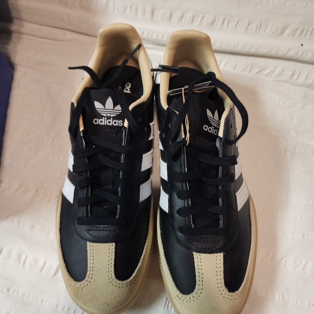 Adidas Women Samba Classic Sneakers - Black & Tan - Picture 14 of 16